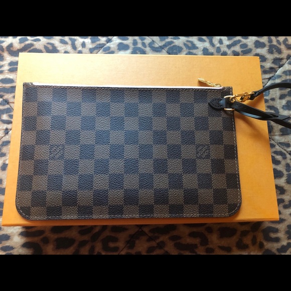 ✨Authentic✨ Louis Vuitton Neverfull DE Pouch Only - Picture 7 of 17